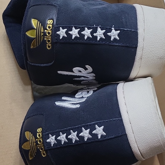 Sneaker - Picture 4 of 4